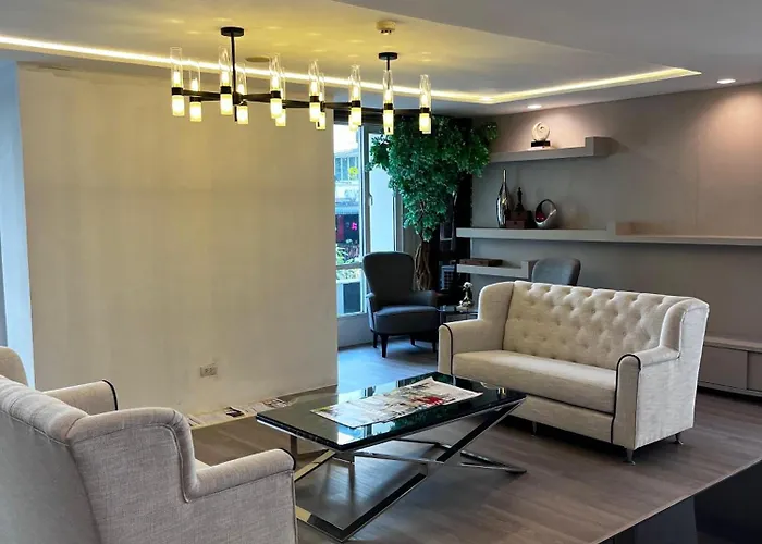 Spacious Sukhumvit Near Emquartier Apartamento Bangkok
