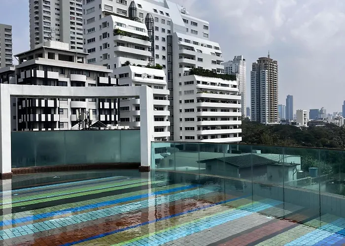 Apartamento Spacious Sukhumvit Near Emquartier Bangkok