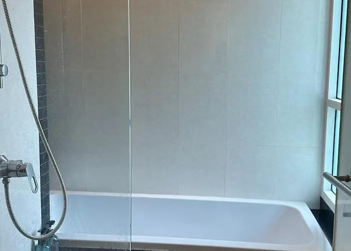 Spacious Sukhumvit Near Emquartier Bangkok