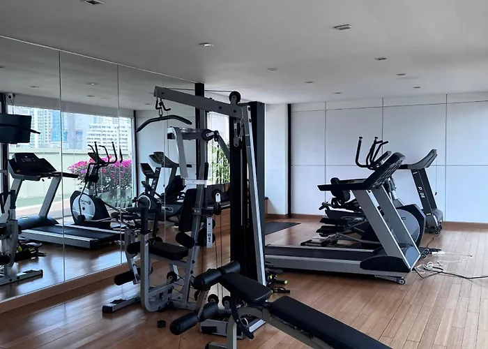 Apartamento Spacious Sukhumvit Near Emquartier Bangkok