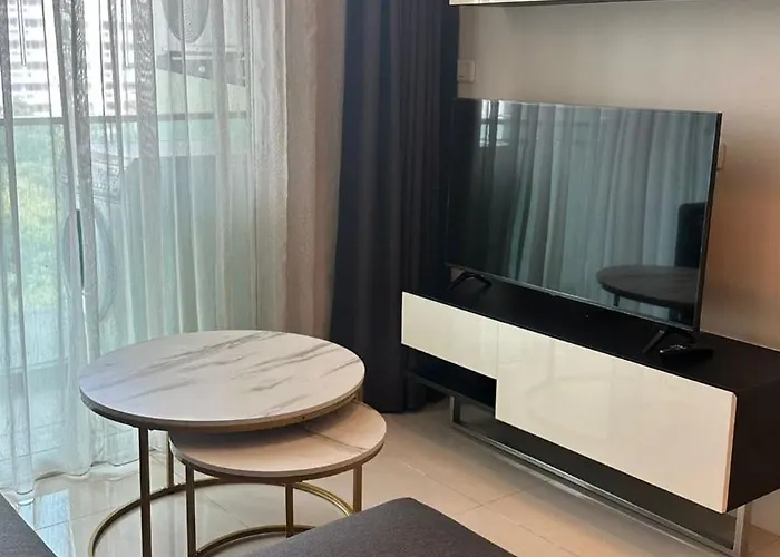 Spacious Sukhumvit Near Emquartier Apartamento Bangkok
