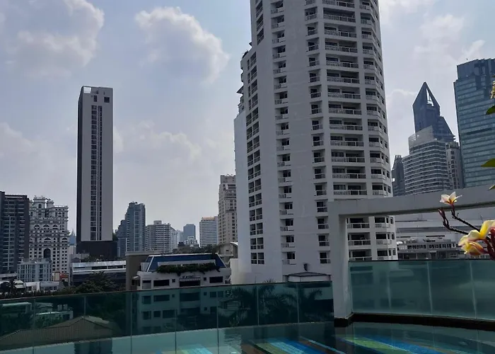 Spacious Sukhumvit Near Emquartier Apartamento *